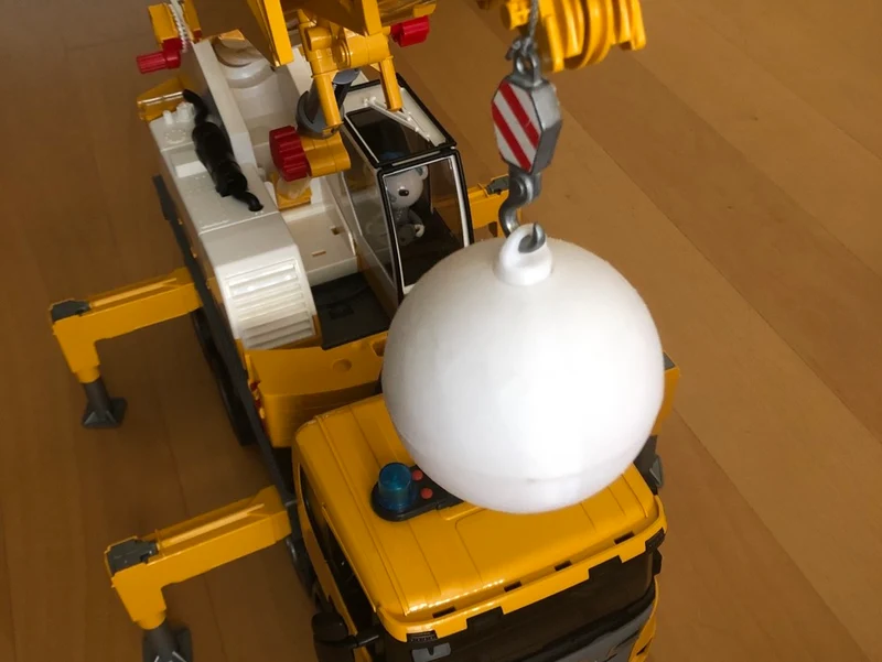Boule de démolition pour jouet