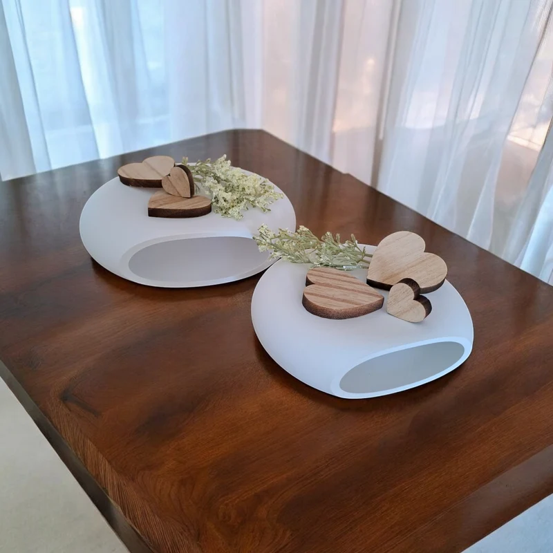 Plateau décoratif et pratique avec design en galets de rivière