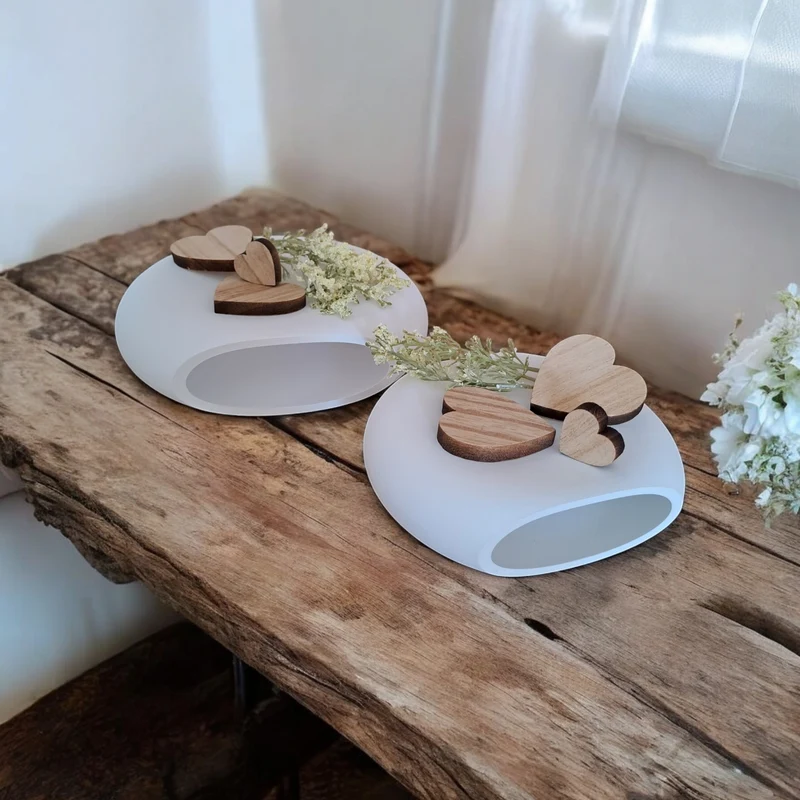 Plateau décoratif et pratique avec design en galets de rivière