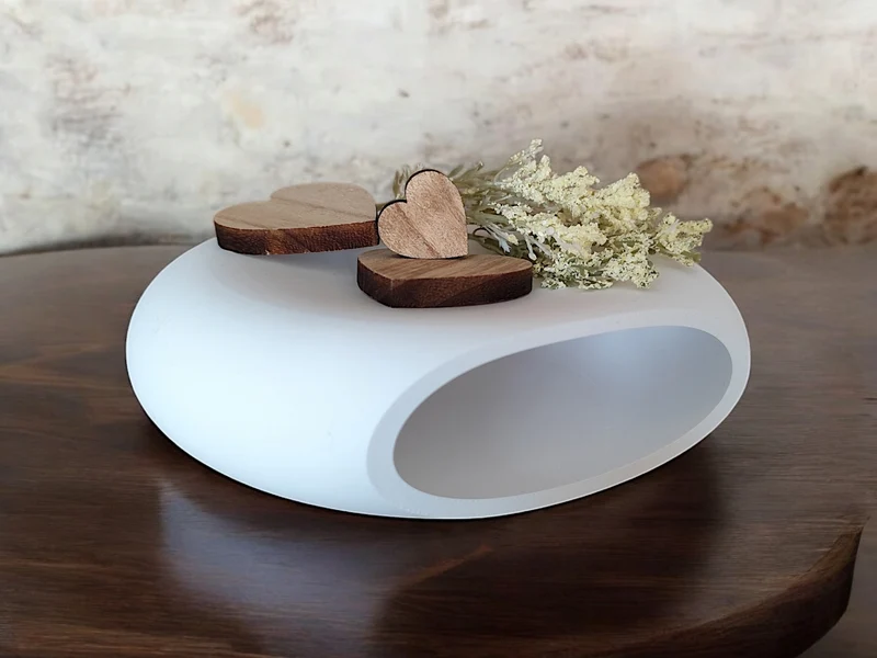 Plateau décoratif et pratique avec design en galets de rivière