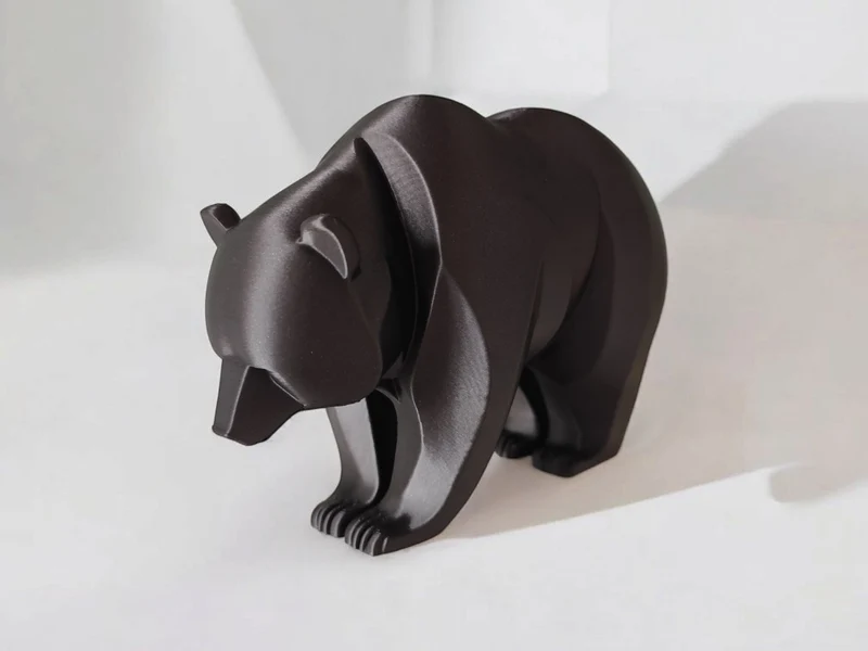 Sculpture d'ours minimaliste au design moderne