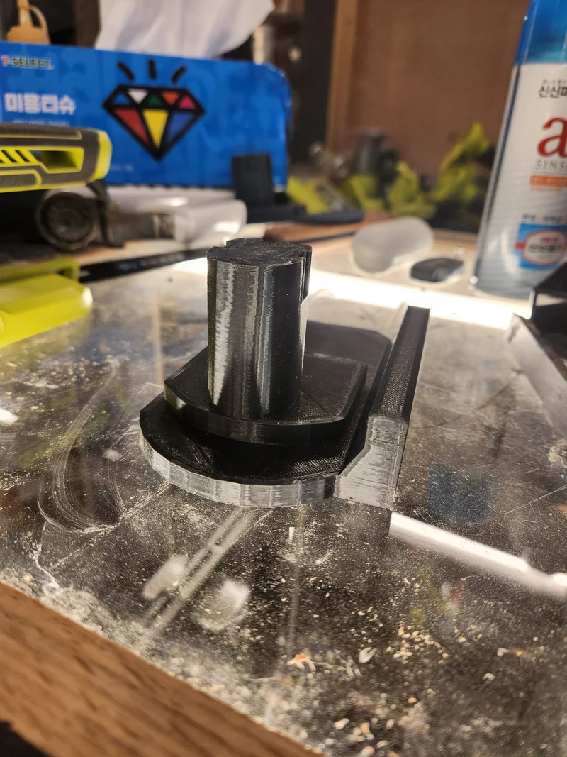 Support mural Ryobi One+ pour outils