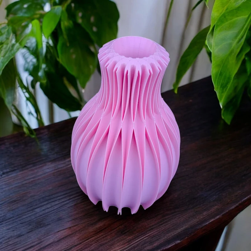 Vase unique à facettes en rose Sakura