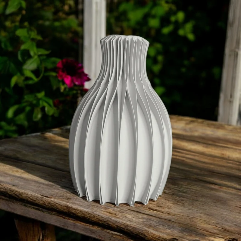 Vase unique à facettes en rose Sakura