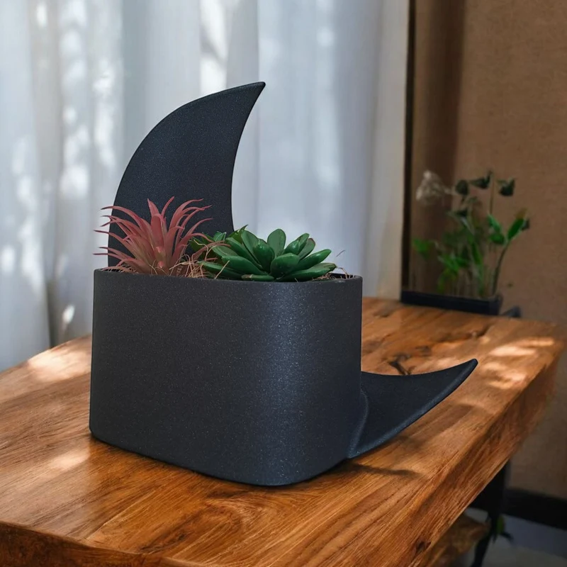 Pot en demi-lune décoratif et vase assorti