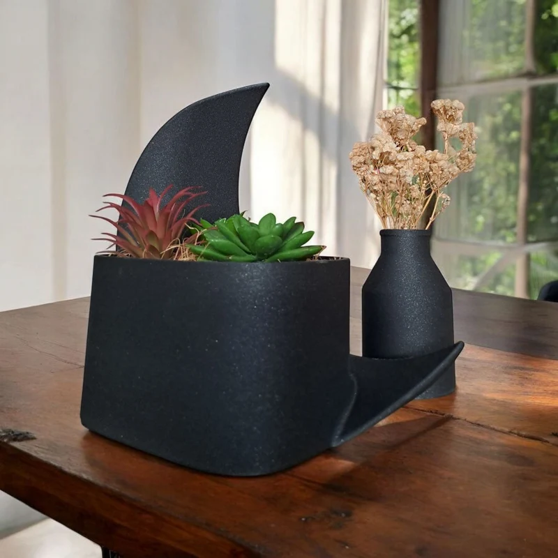 Pot en demi-lune décoratif et vase assorti