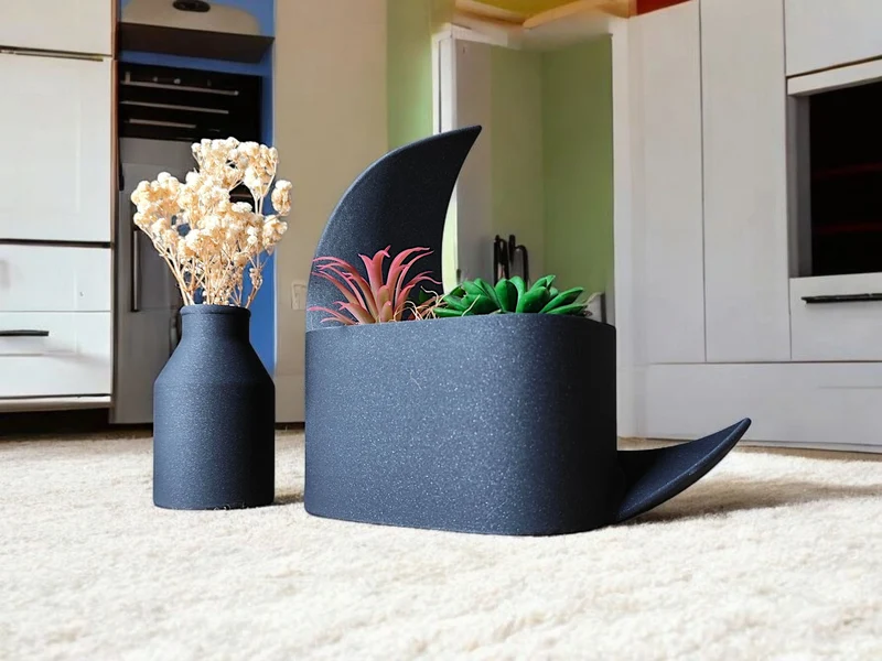 Pot en demi-lune décoratif et vase assorti