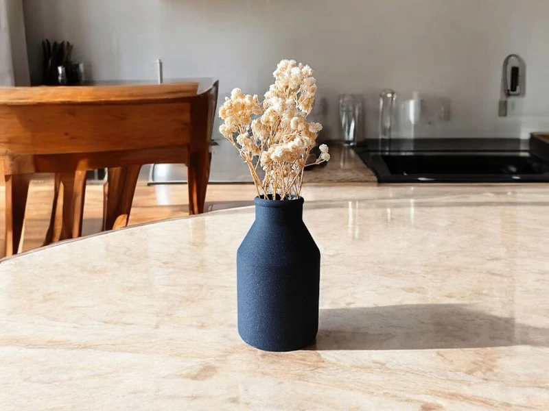 Pot en demi-lune décoratif et vase assorti
