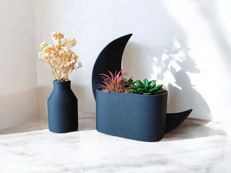 Pot en demi-lune décoratif et vase assorti