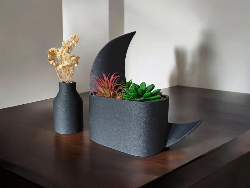 Pot en demi-lune décoratif et vase assorti