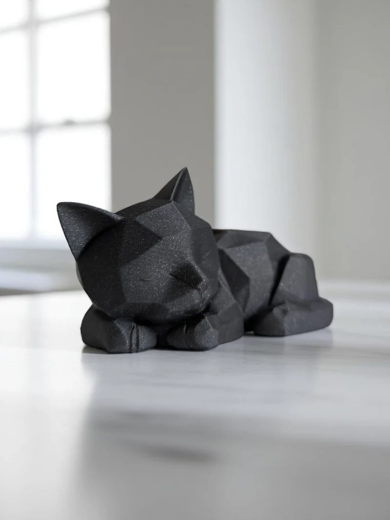 Mignon chat endormi en design Low-Poly