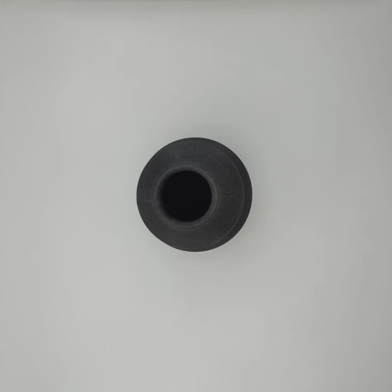 Vase moderne avec deux courbes élégantes