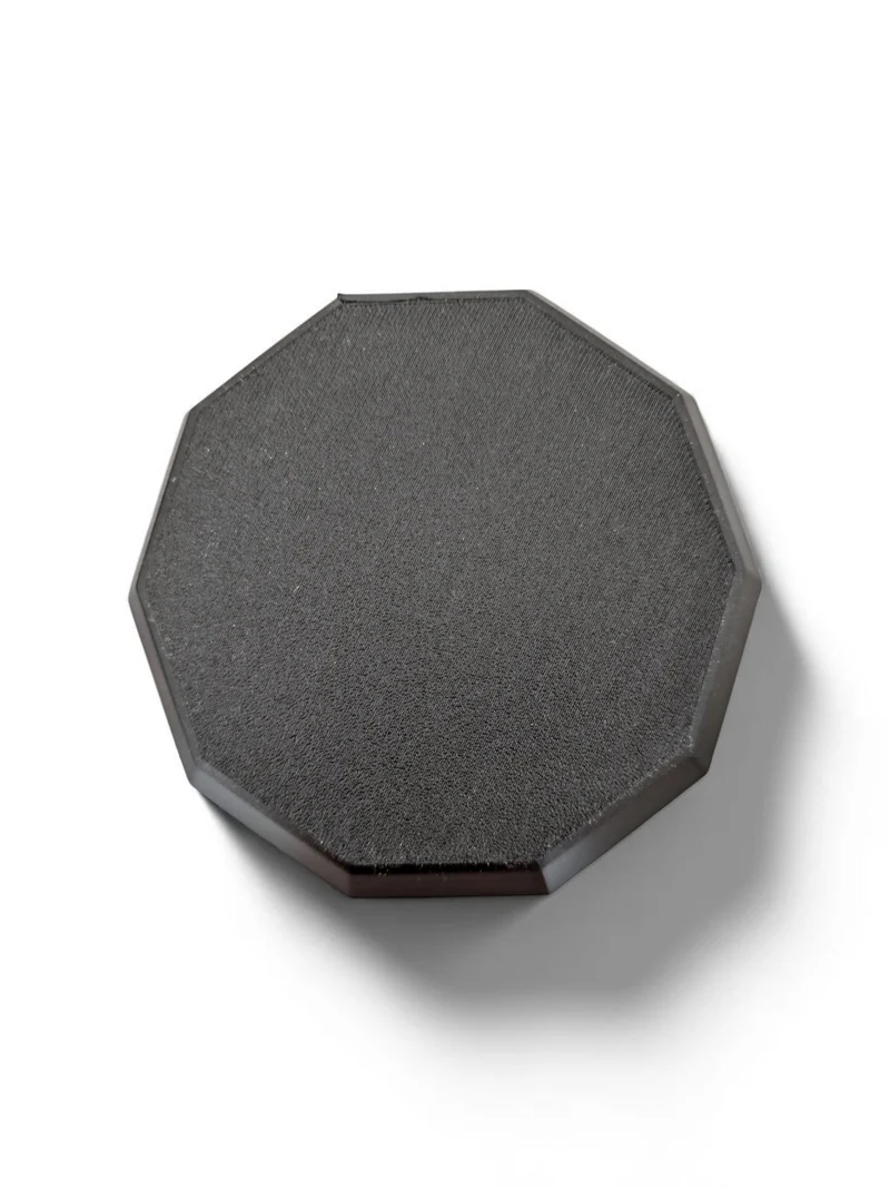Pot de fleurs décagonal moderne au design minimaliste