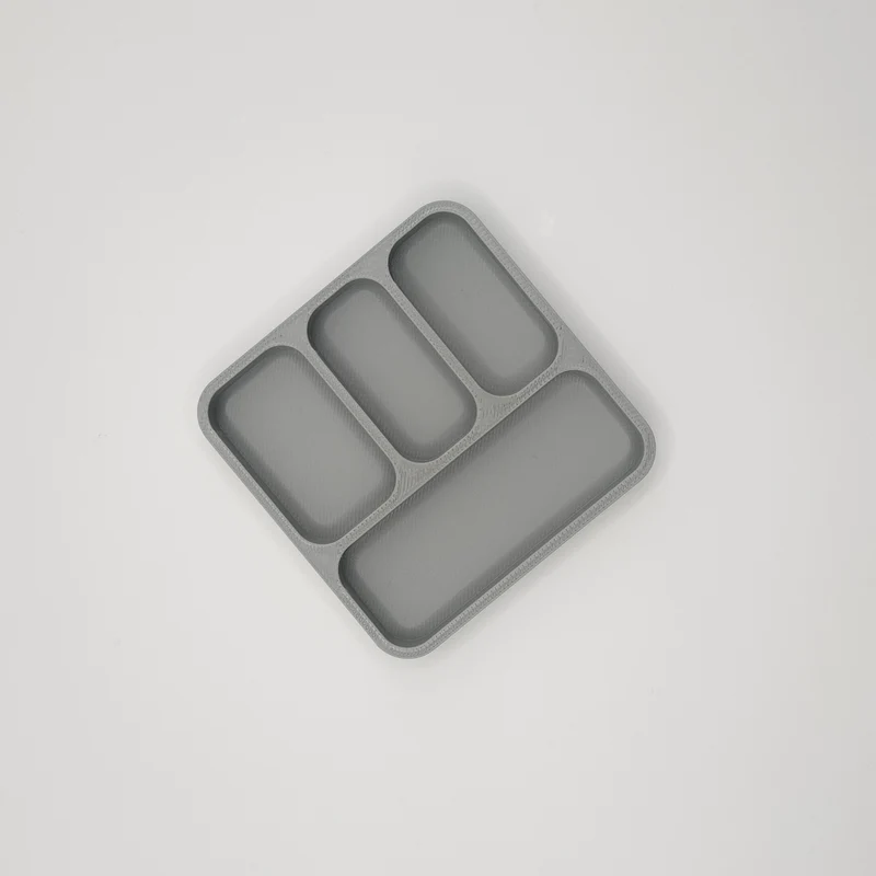 Bac de rangement pratique pour pièces et billets