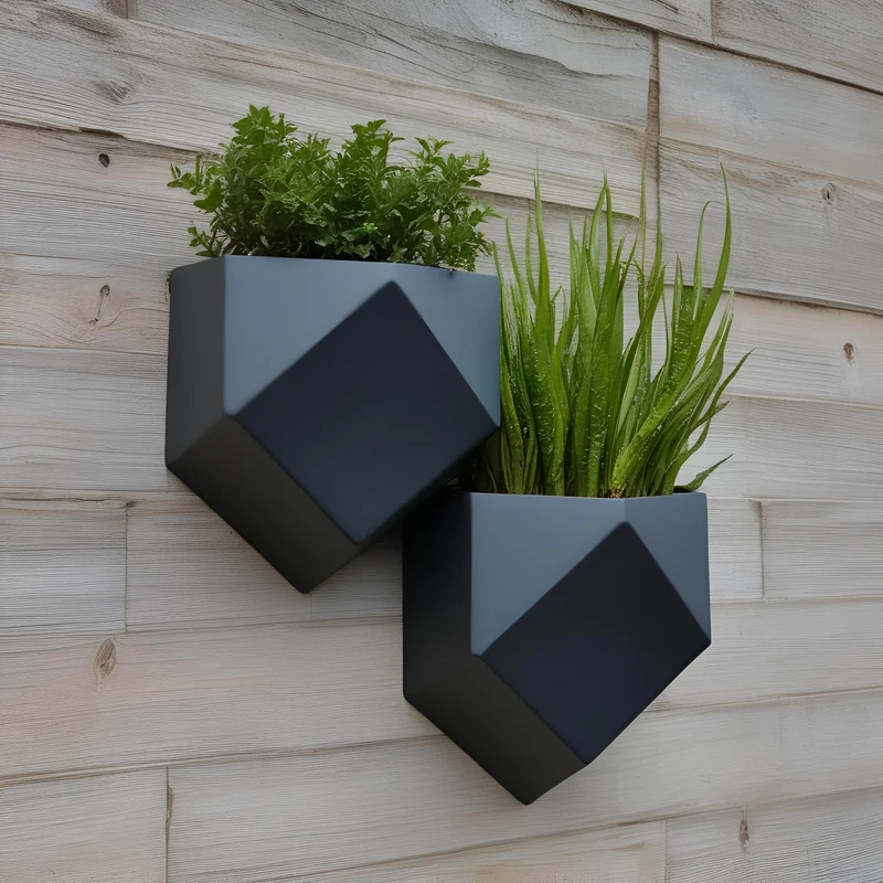 Cache-pot mural low-poly pour plantes