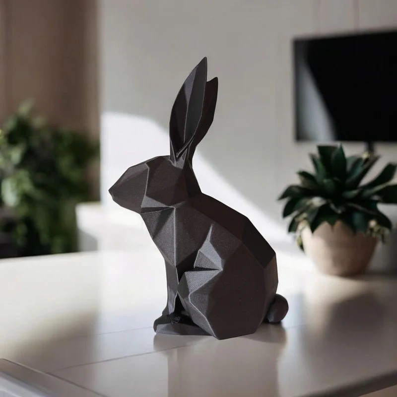 Sculpture de lapin minimaliste en low poly
