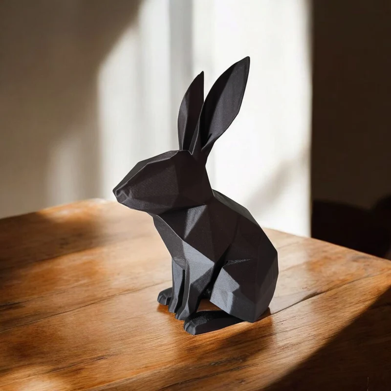 Sculpture de lapin minimaliste en low poly