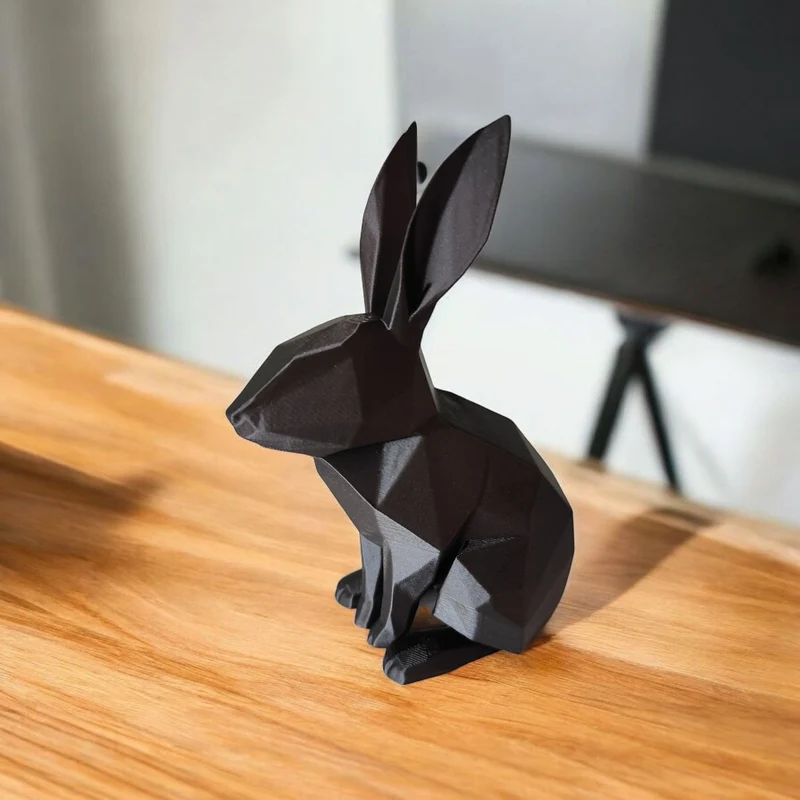 Sculpture de lapin minimaliste en low poly
