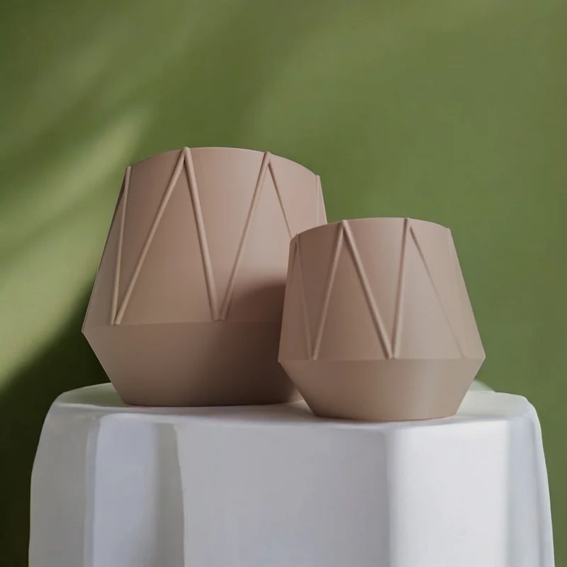 Pot de fleurs moderne GeoBloom avec design géométrique