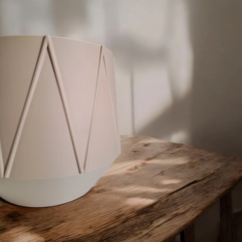 Pot de fleurs moderne GeoBloom avec design géométrique