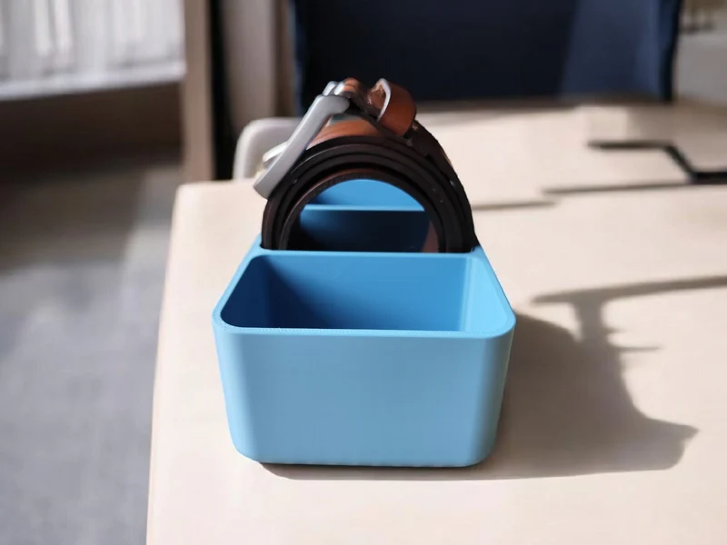 Porte-ceintures pratique pour l'organisation de la garde-robe