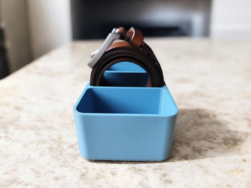 Porte-ceintures pratique pour l'organisation de la garde-robe