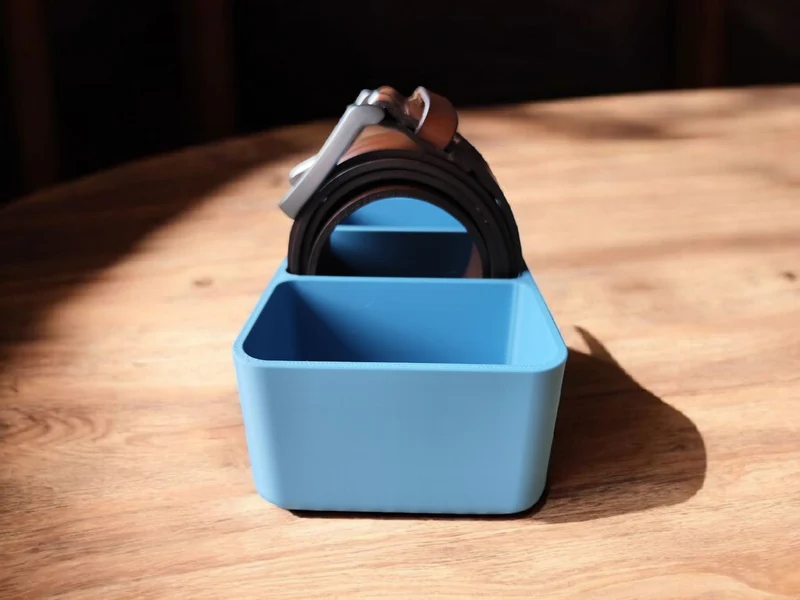 Porte-ceintures pratique pour l'organisation de la garde-robe