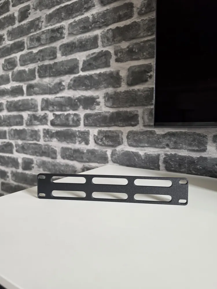 Panneau borgne ventilé 10 pouces pour rack