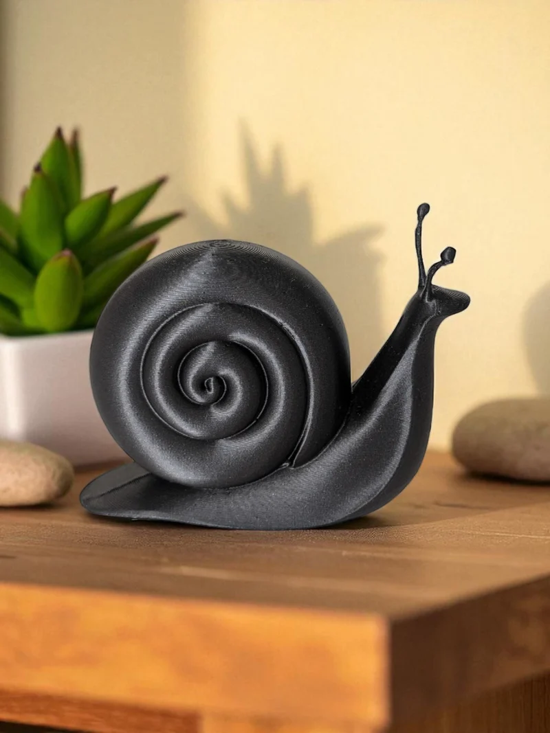 Sculpture d'escargot minimaliste pour un intérieur moderne