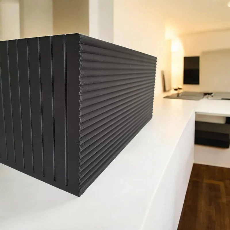 Organisateur de bureau moderne avec surface doublement nervurée