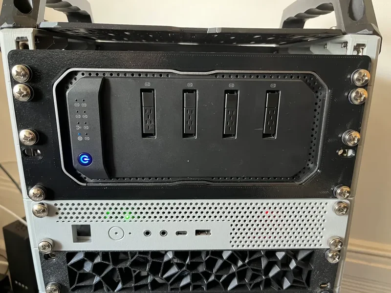 Montage en rack 10 pouces 2,5U pour NAS ORICO-CF6