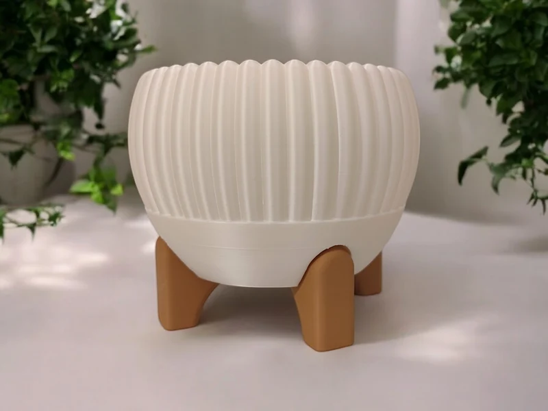 Cache-pot avec pieds Luma Mid-Century