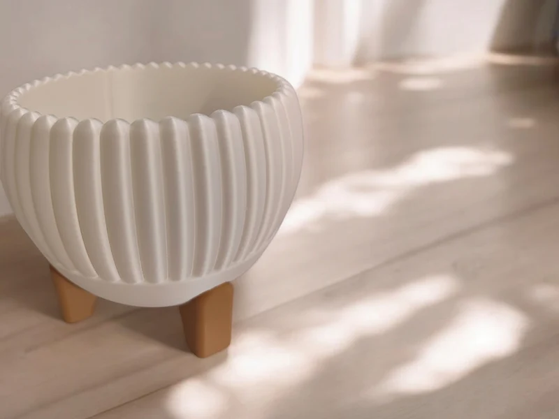 Cache-pot avec pieds Luma Mid-Century