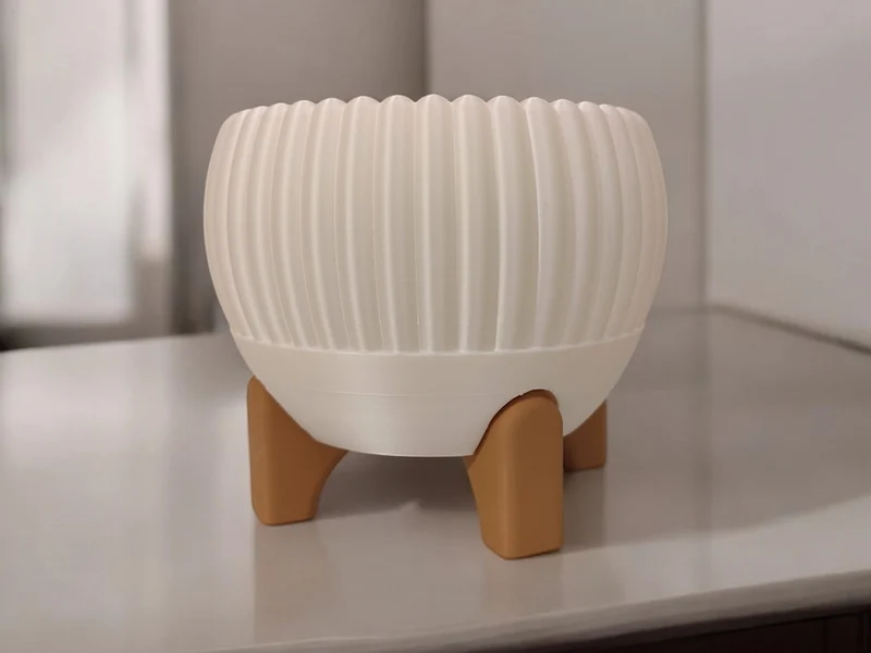 Cache-pot avec pieds Luma Mid-Century
