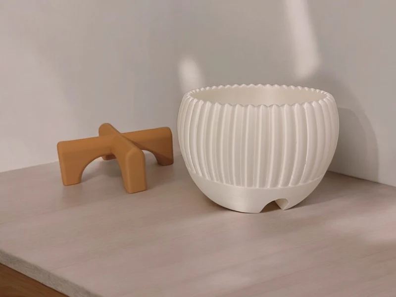 Cache-pot avec pieds Luma Mid-Century
