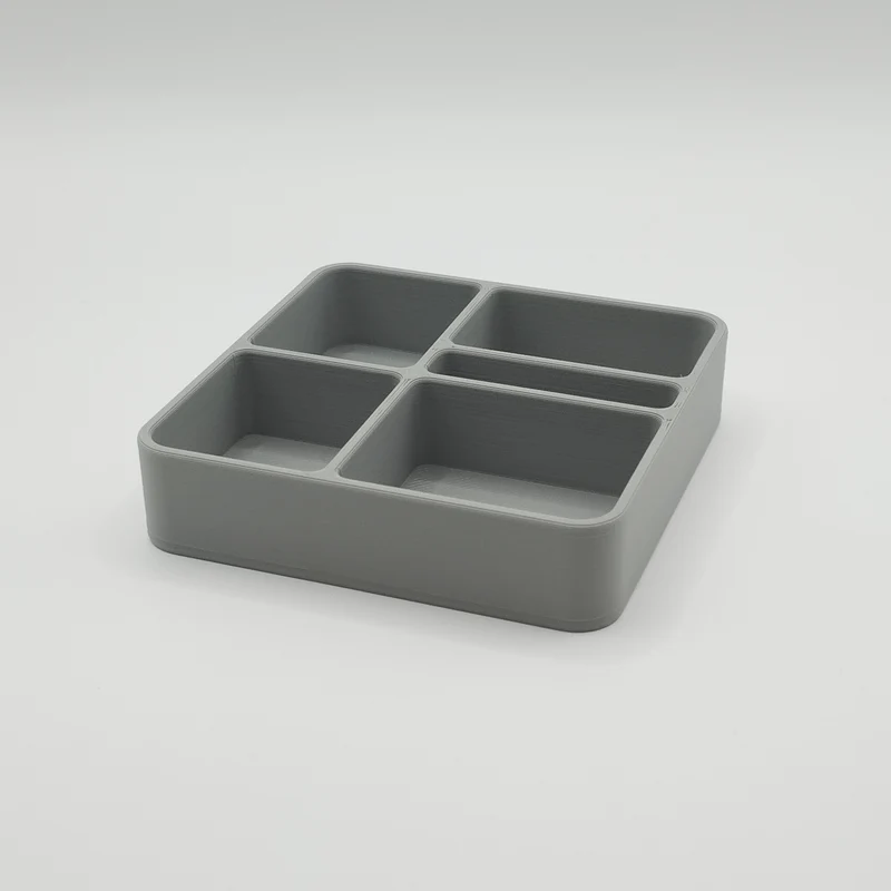 Plateau carré pour clés et pièces