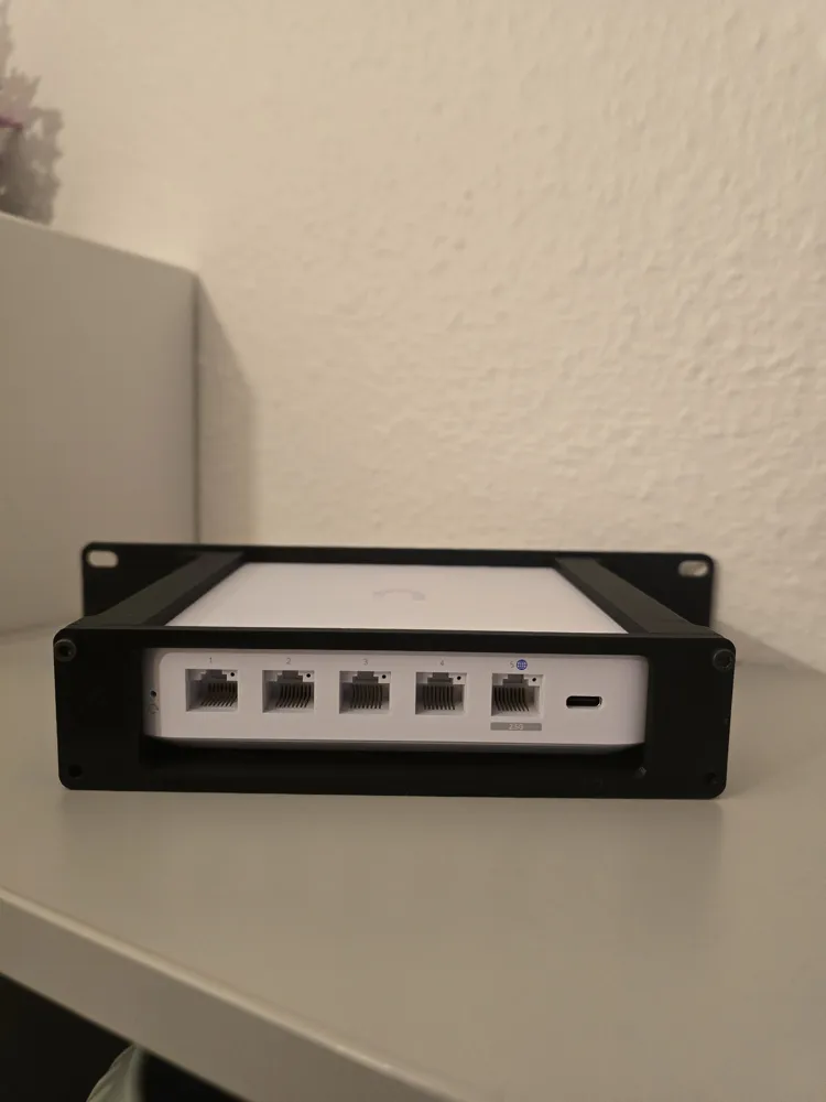 Support de rack 10 pouces pour Unifi UCG-Ultra et UCG-Max