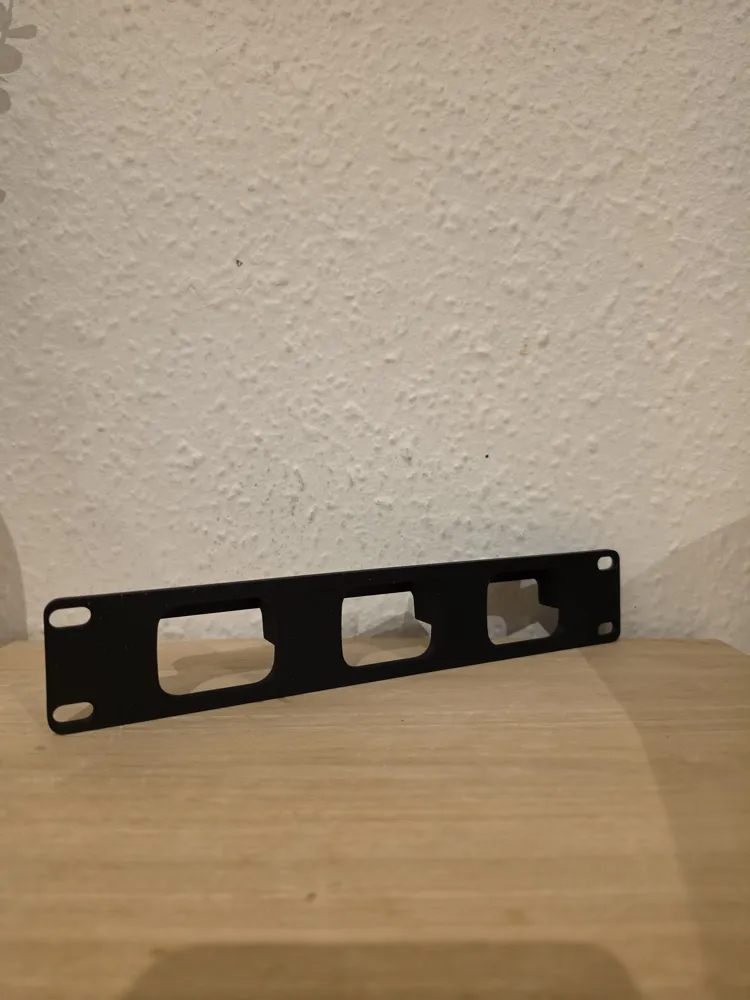 Support de montage en rack 10 pouces pour trois appareils JetKVM