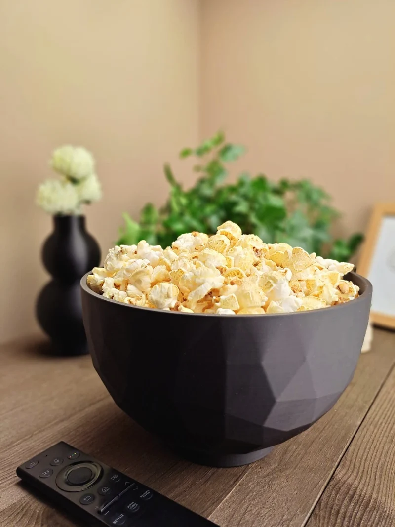Grand bol low poly avec pied