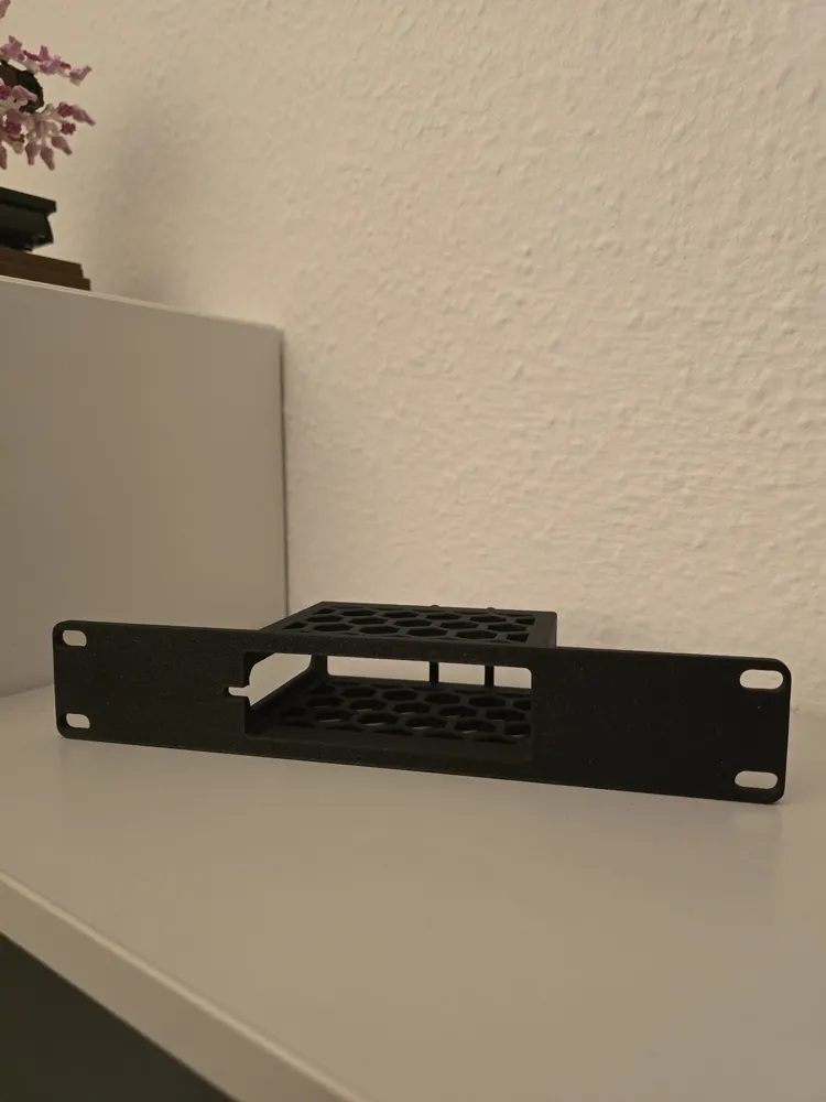 Support de rack 10 pouces pour la passerelle Teltonika TRB500
