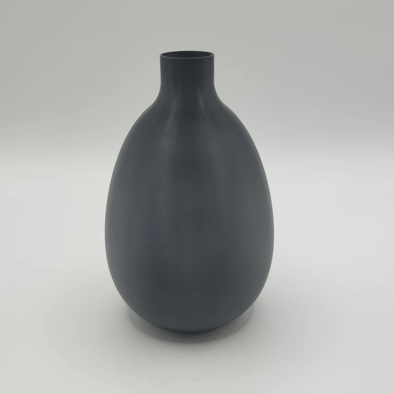 Vase design incurvée moderne pour la maison