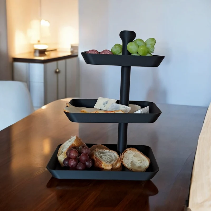 Présentoir à trois niveaux pour snacks