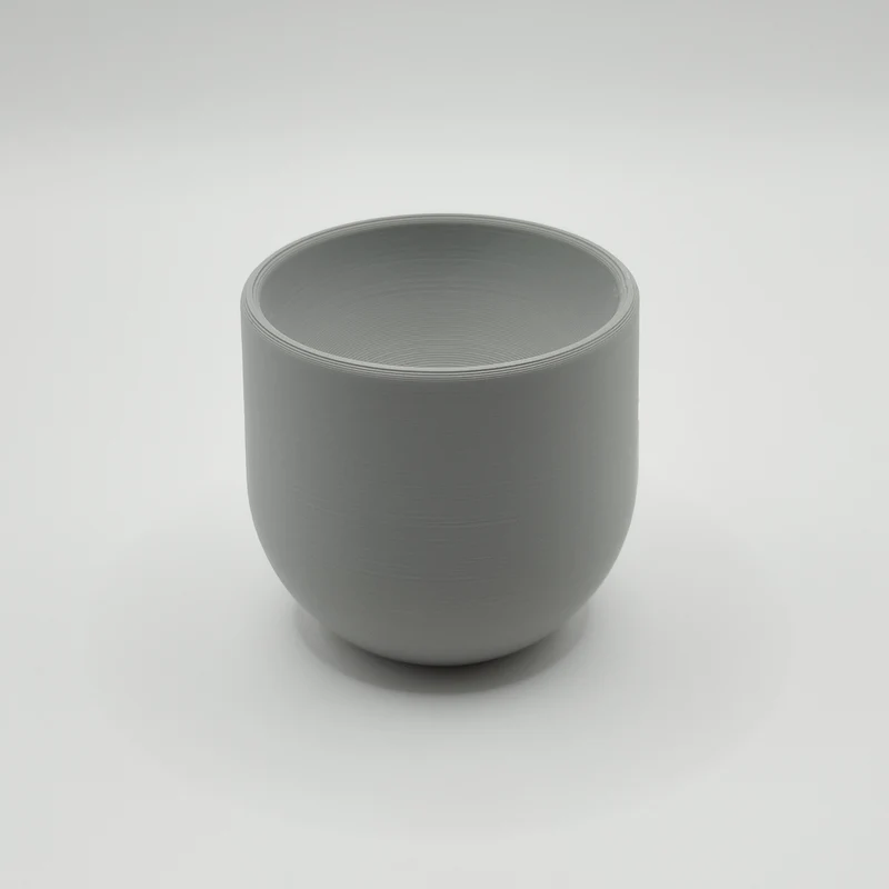 Coquetier moderne et élégant pour la table du petit-déjeuner