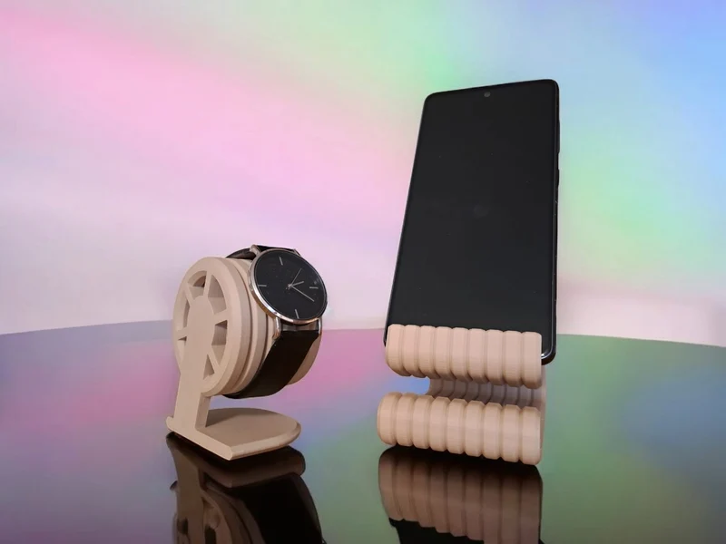 Ensemble avec support pour téléphone et montre connectée