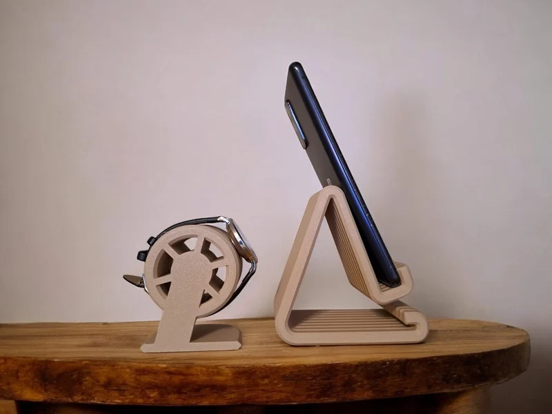 Ensemble avec support pour téléphone et montre connectée