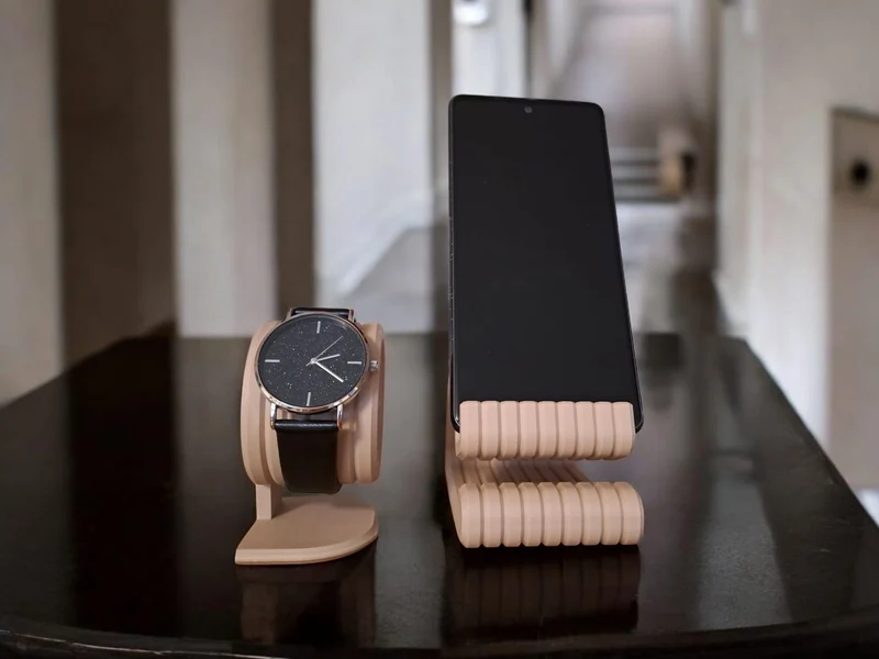 Ensemble avec support pour téléphone et montre connectée