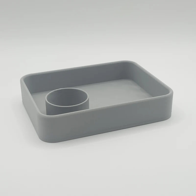 Plateau minimaliste pour clés et pièces