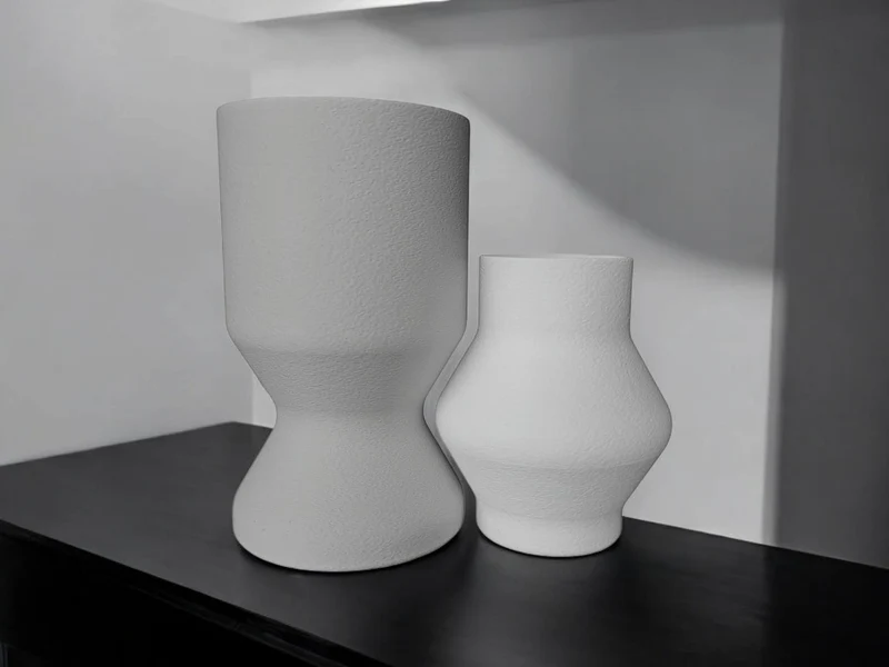 Ensemble de vases minimalistes au design entrelacé