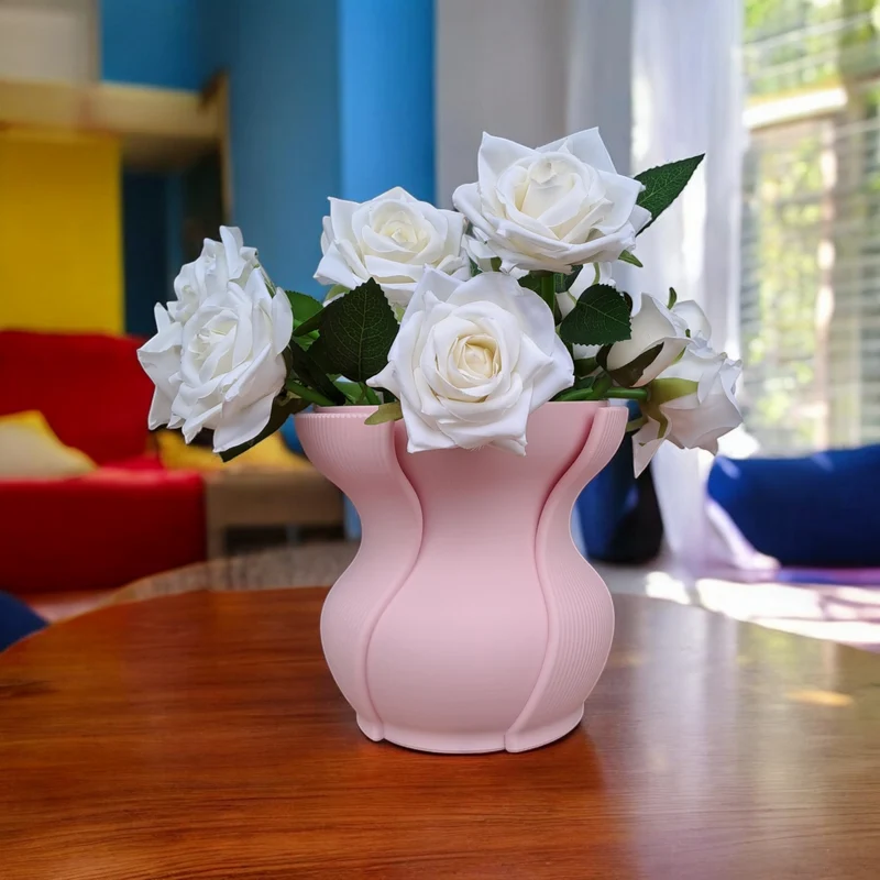 Vase côtelée Aera pour un intérieur moderne