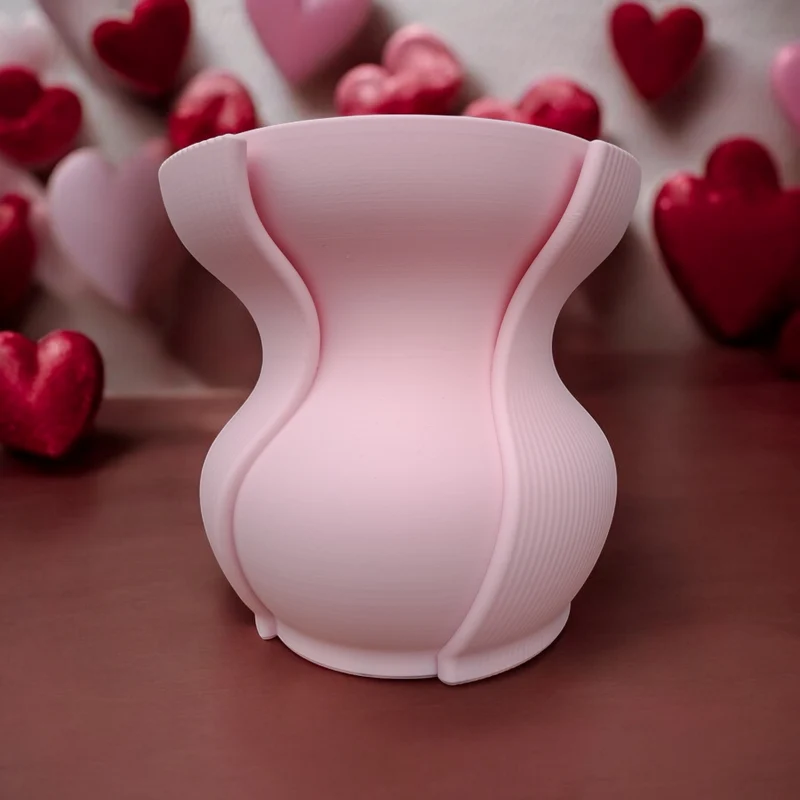 Vase côtelée Aera pour un intérieur moderne